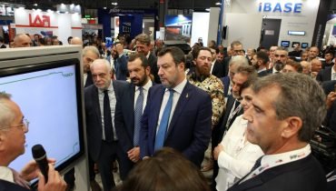 03_10_23_milano presentazione treno batteria salvini colamussi mezza almiento