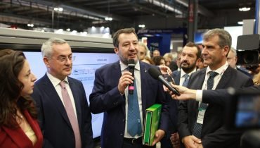 03_10_23_milano presentazione treno batteria salvini colamussi mezza almiento10