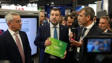 03_10_23_milano presentazione treno batteria salvini colamussi mezza almiento6