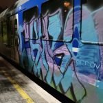 TRENO IMBRATTATO NELLA NOTTE A MATERA SUD, PRESI 4 WRITERS L’AZIENDA: GRAZIE AL QUESTORE E AI SUOI UOMINI PER IL TEMPISMO
